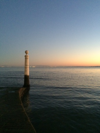 Queen Elizabeth II and other chiefs of state have used this pier to arrive to Lisbon
