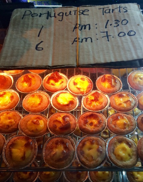 Not everything in Jonker Street is Chinese: here's some Pastéis de Nata!