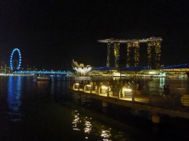 The Singapore Marina by night (photo credits: Rossana Santos)