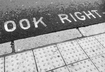 "Look right", London, UK (4.15mm, 1/60s, f2.2, ISO 50, iPhone)