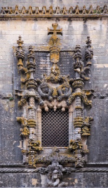 The Chapterhouse window, in Manueline style, Tomar, Portugal (27mm, 1/60s, f4.2, ISO 1000)