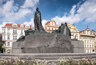 Jan Hus memorial, Prague (16mm, 1/350s, f10, ISO 200)