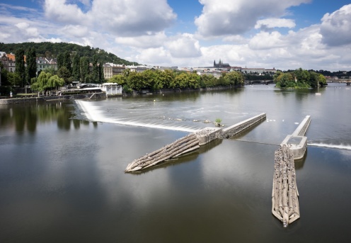 View over the Vltava river, Prague (16mm, 5s, f16, ISO 200, 9-stop ND filter)
