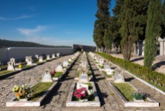 Prazeres Cemetery, Lisbon, Portugal (16mm, f9, 1/450s, ISO 200, PPL1-Corrected)