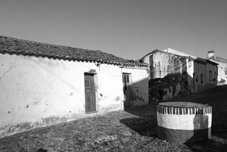 Torrão, Portugal (16mm, f9, 1/420s, ISO 200, PPL3-Altered)