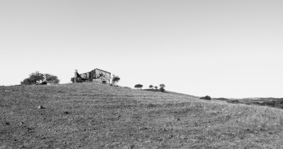 House ruins near Alte, Algarve, Portugal (16mm, f9, 1/350s, ISO 200, PPL2-Enhanced)