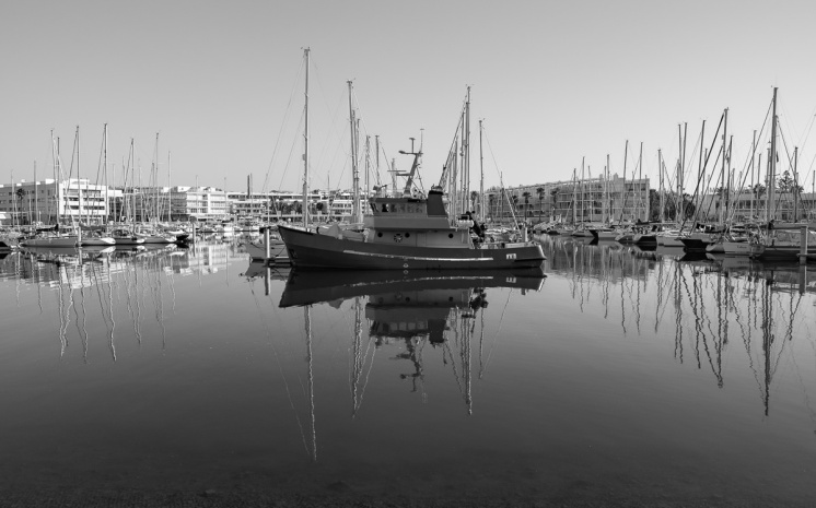 Lagos Marina, Algarve, Portugal (16mm, f5.6, 1/400s, ISO 200, PPL2-Enhanced)