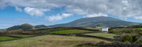 Terceira, Azores (3-picture panorama, 50mm, f5.6, 1/900s, ISO 200, PPL2-Enhanced)