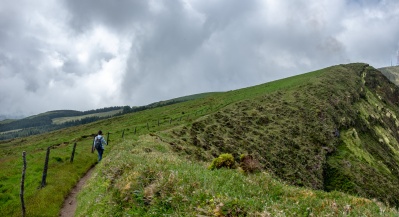 Caldeira, Faial, Azores, Portugal (2-picture panorama, 18mm, f5.6, 1/750s, ISO 200, PPL2-Enhanced)